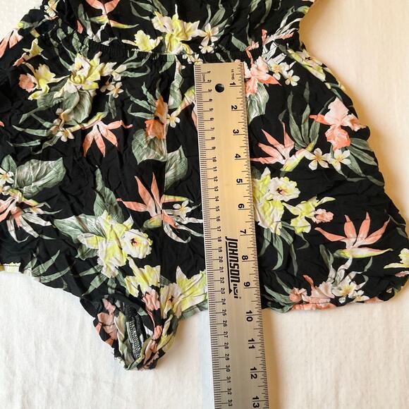 H&M Women Short Romper size XS Sleeveless Shorts Jumpsuit Floral Black Pink - Picture 5 of 9
